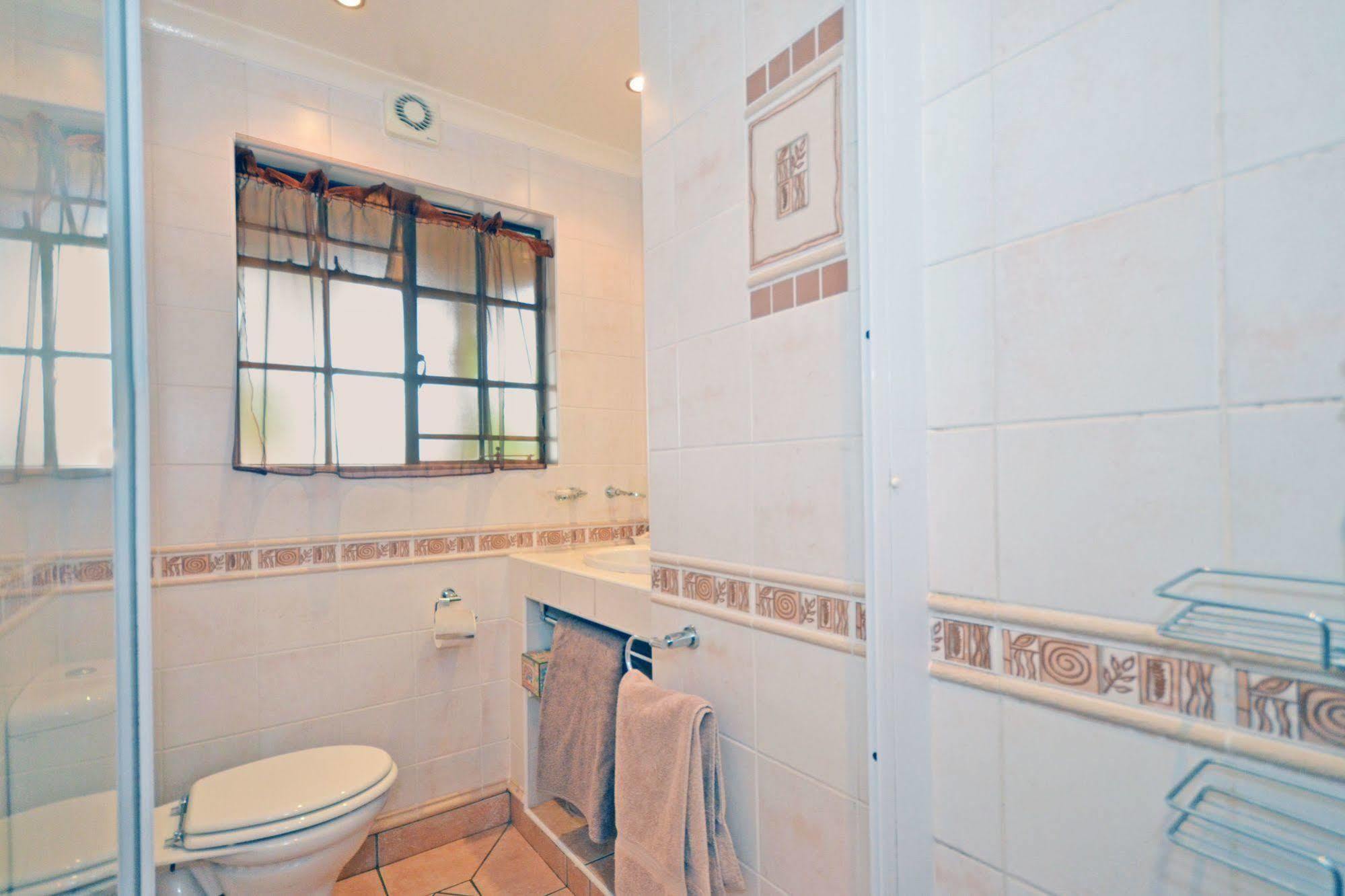 יוהנסבורג Cherry Tree Cottage B&B Linden מראה חיצוני תמונה