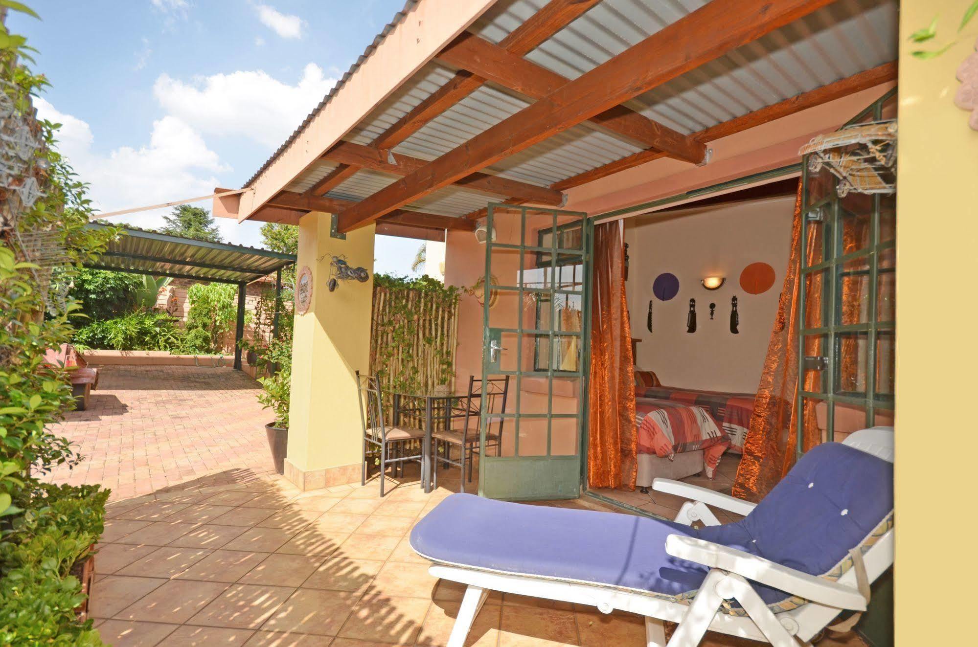 יוהנסבורג Cherry Tree Cottage B&B Linden מראה חיצוני תמונה